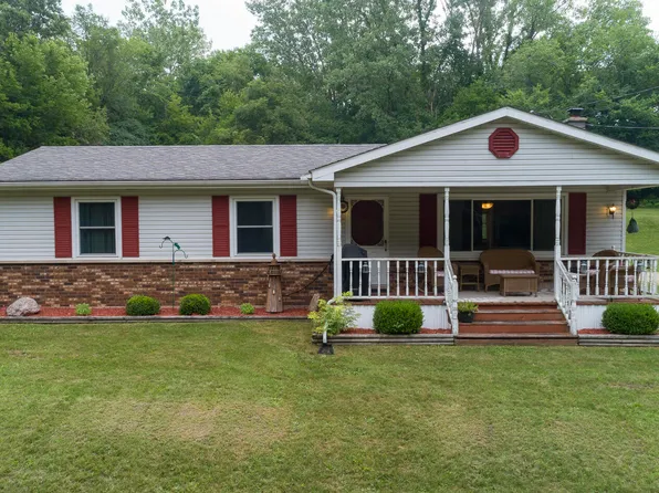 70419 26th St, Lawton, MI 49065