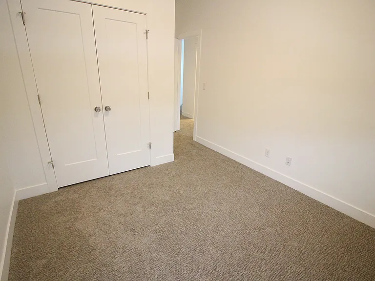 463 W 2200 N — Photo 28