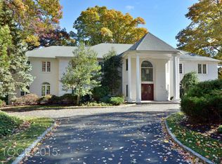 285 Arbor Rd, Franklin Lakes, NJ 07417