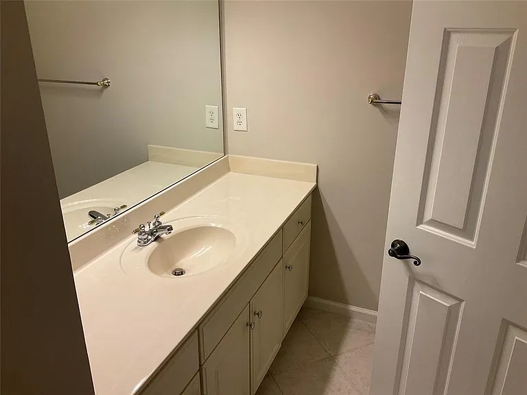 6193 Spalding Dr — Photo 34