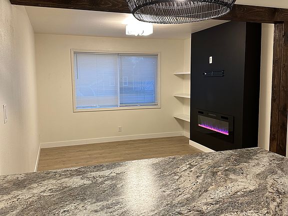 3rd image of 2810 Willow Dr APT 1