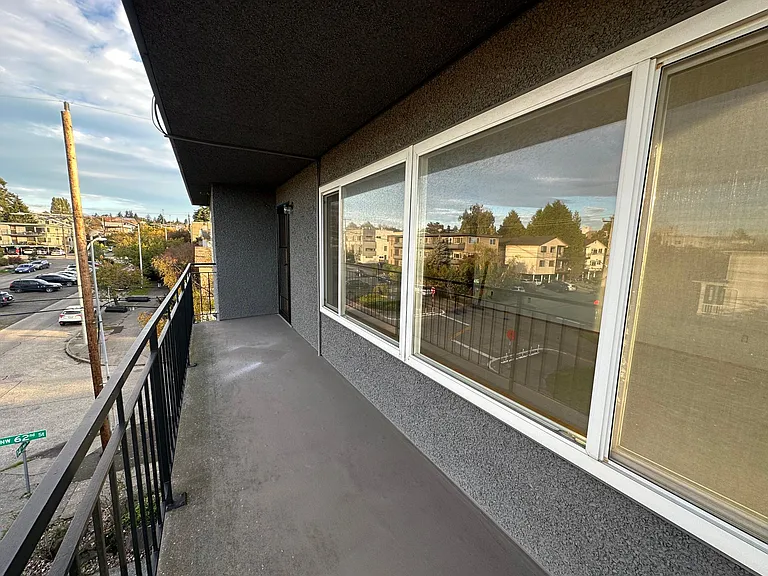 Large lanai