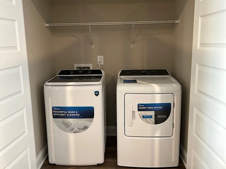 Washer dryer included