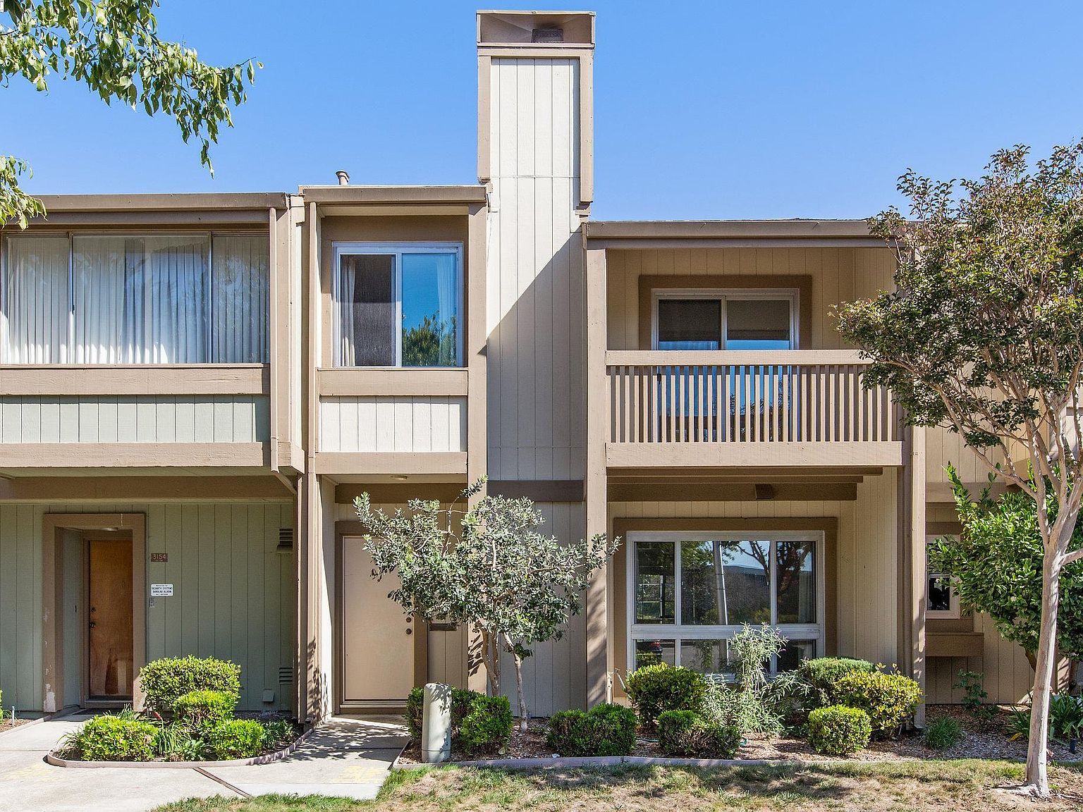 【匿名配送】HOUSES AND GARDENS IN CALIFORNIA 3156 Fiji Ln, Alameda, CA 94502 | Zillow