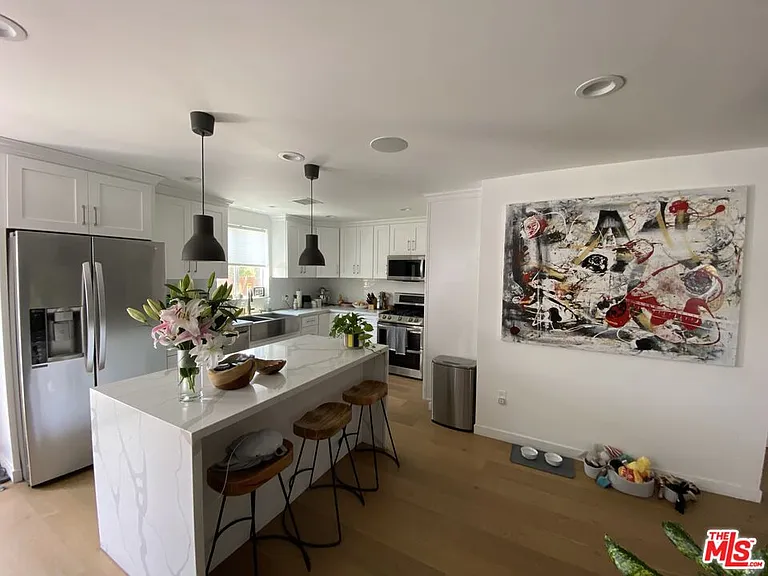 635 N Formosa Ave — Photo 6