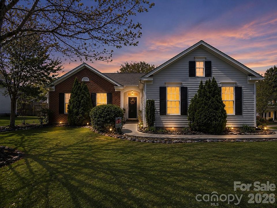 1st image of 3307 Southern Ginger Dr