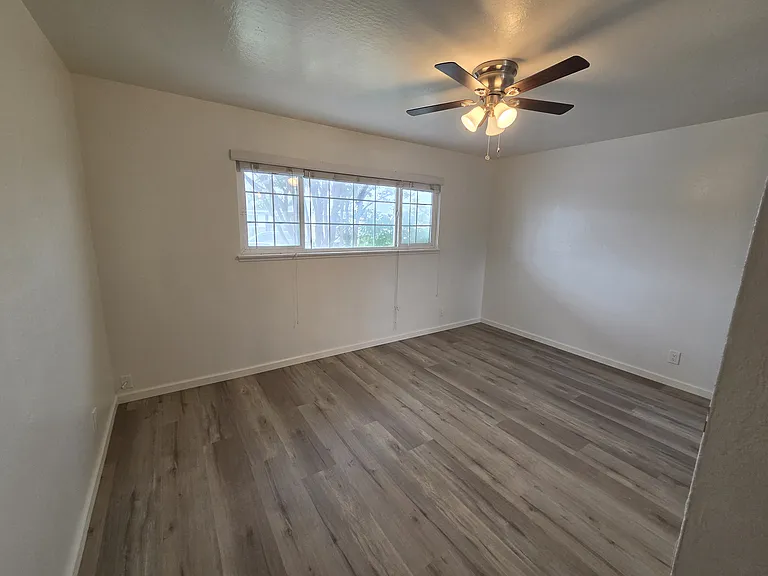 1300 White Dr — Photo 5
