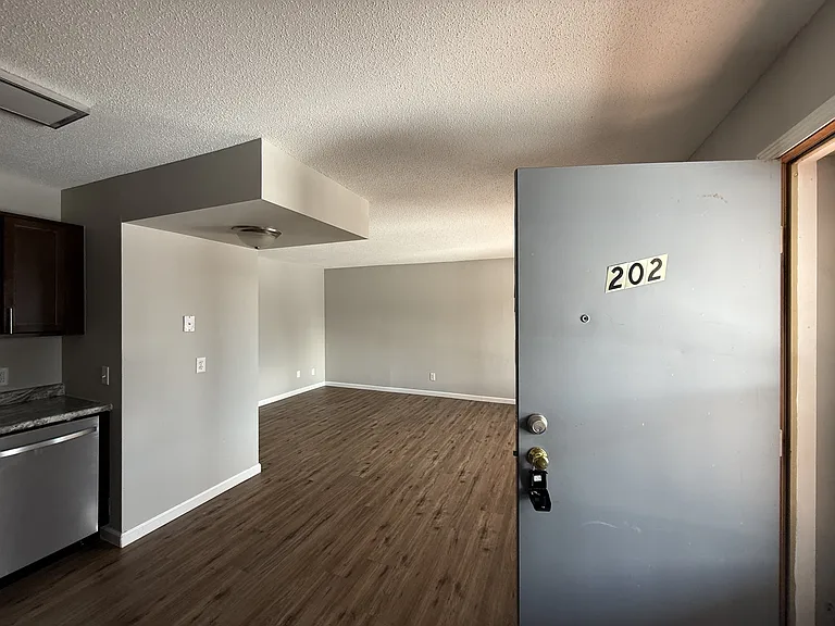 840 10th Ave W #208 — Photo 1