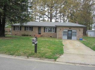 210 Canterbury Rd, Chesapeake, VA 23320