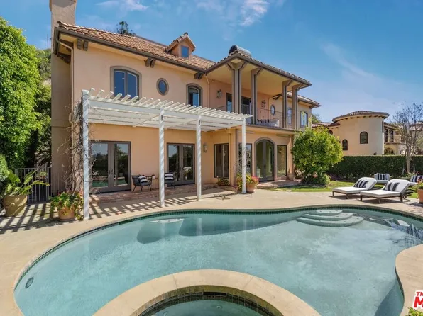 3011 N Beverly Glen Cir, Los Angeles, CA 90077