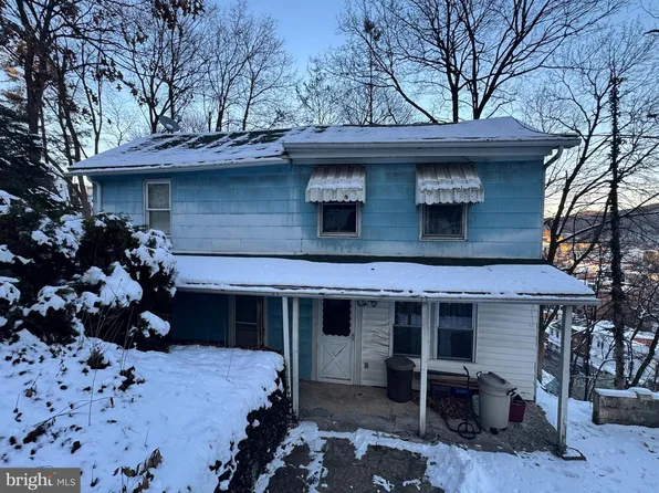 324 N 7th St, Pottsville, PA 17901
