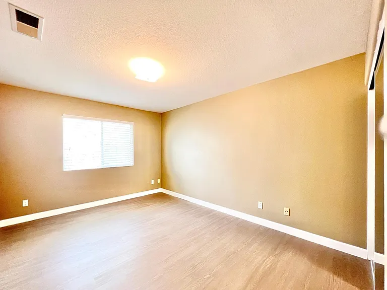 5003 Sterling Grove Ln — Photo 17