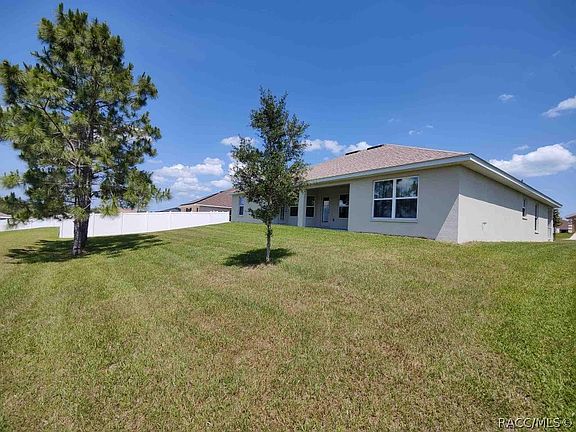 2nd image of 418 W Shakespeare Dr #4E