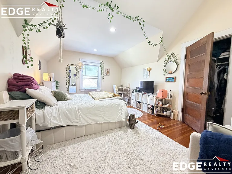 73 Leicester St #2 — Photo 15