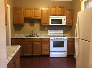 29 Hempstead St, New London, CT 06320