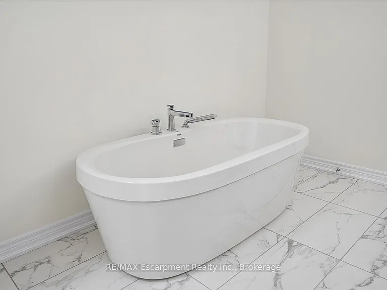 76 Valley Trail Pl — Photo 27