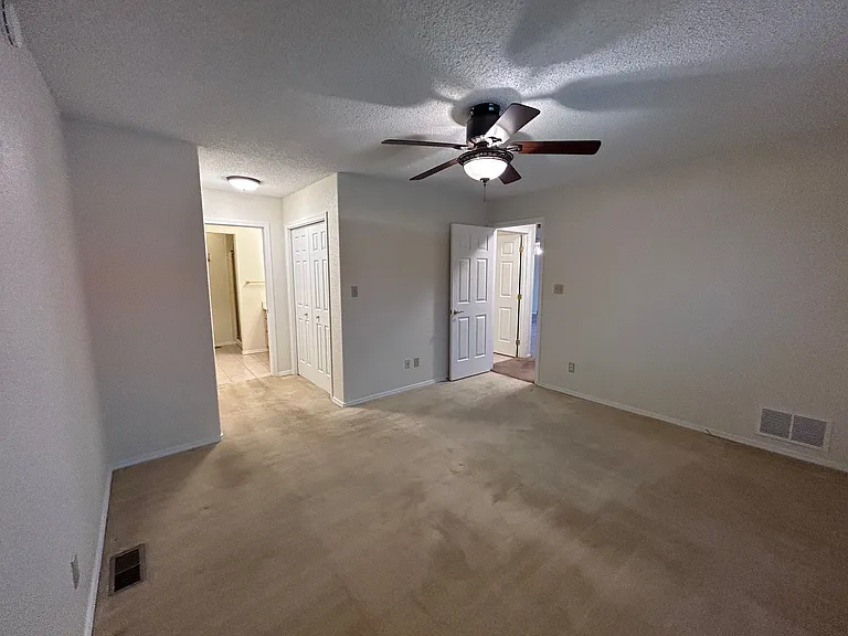 1331 E Parkway Dr #1 — Photo 11