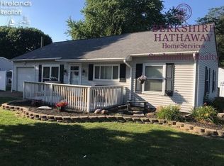 1941 Adrian Cir, Sandusky, OH 44870