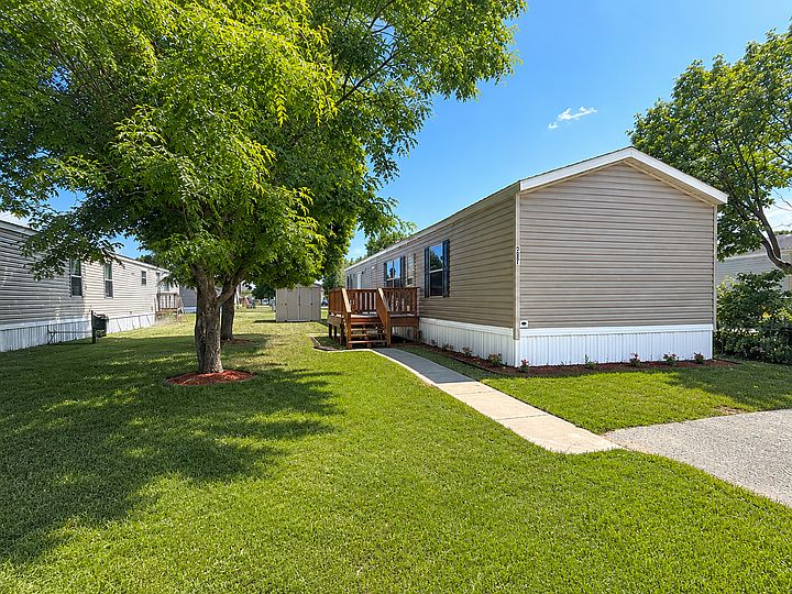 1st image of 4310 Meadow Lane Dr #253