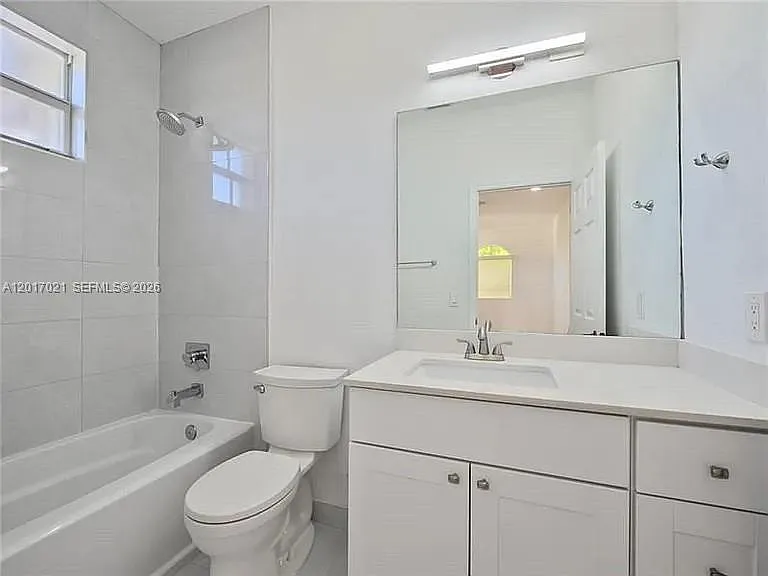 7772 NW 114th Pl — Photo 17