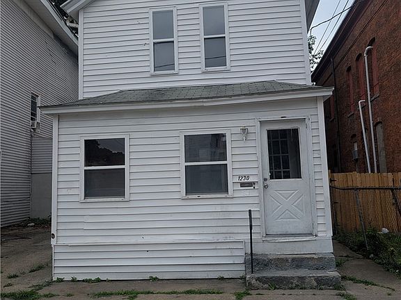 2nd image of 1230 Francis St