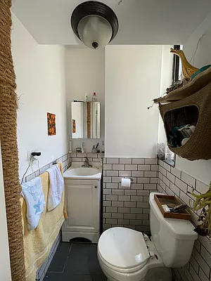 Rented by Triumph Property Group | media 8