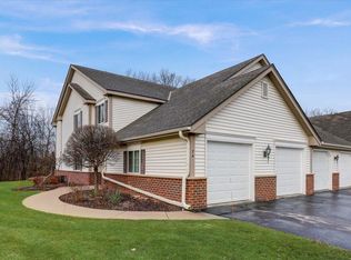 572 Pewaukee Rd UNIT A, Pewaukee, WI 53072