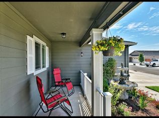 7413 Desert View Dr, White City, OR 97503