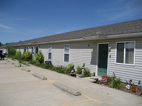 1st image of 817 SE 11th St APT 12