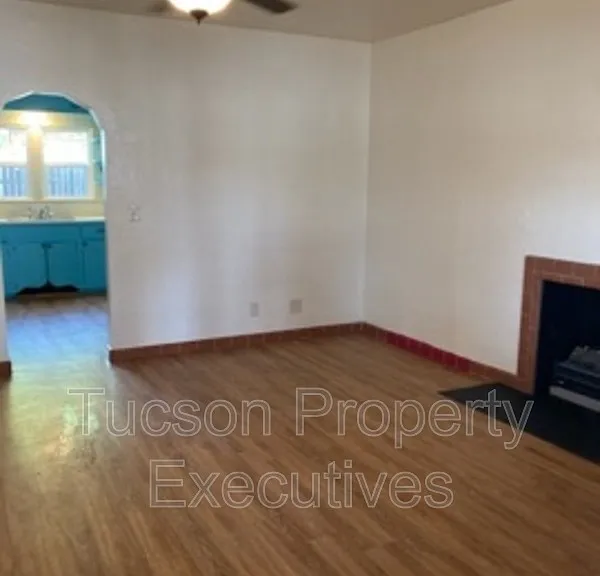3350 N Chapel Ave — Photo 11