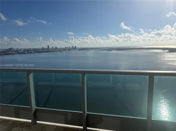 1331 Brickell Bay Dr, Miami, FL