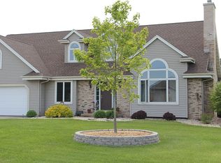 N853 Fairway Dr, Fort Atkinson, WI 53538