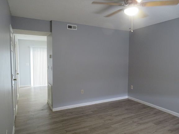 2nd image of 420 Simpson Rd #11
