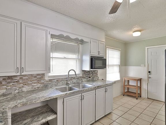 4th image of 1274 S Jefferson Dr