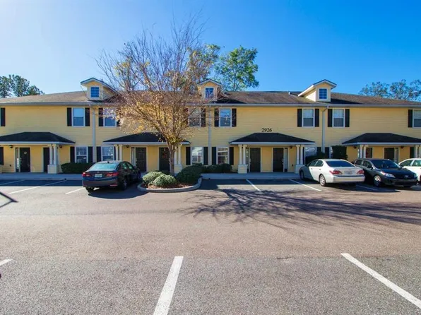 2926 SW 35th Pl APT 8, Gainesville, FL 32608