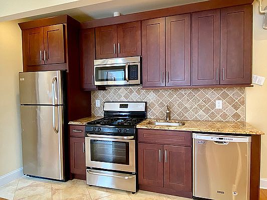 1st image of 601 W 185th St #4
