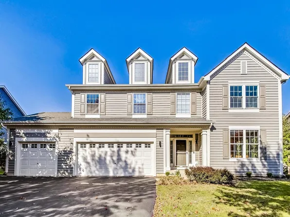 1692 N Haig Point Ln, Vernon Hills, IL 60061