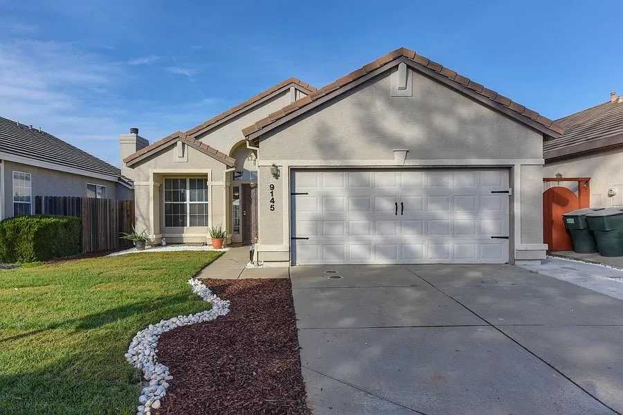 9145 Irish Gold Way photo 1