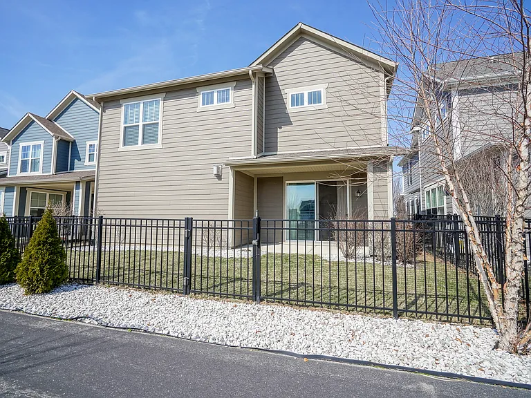 7228 Broadacre Ct — Photo 4