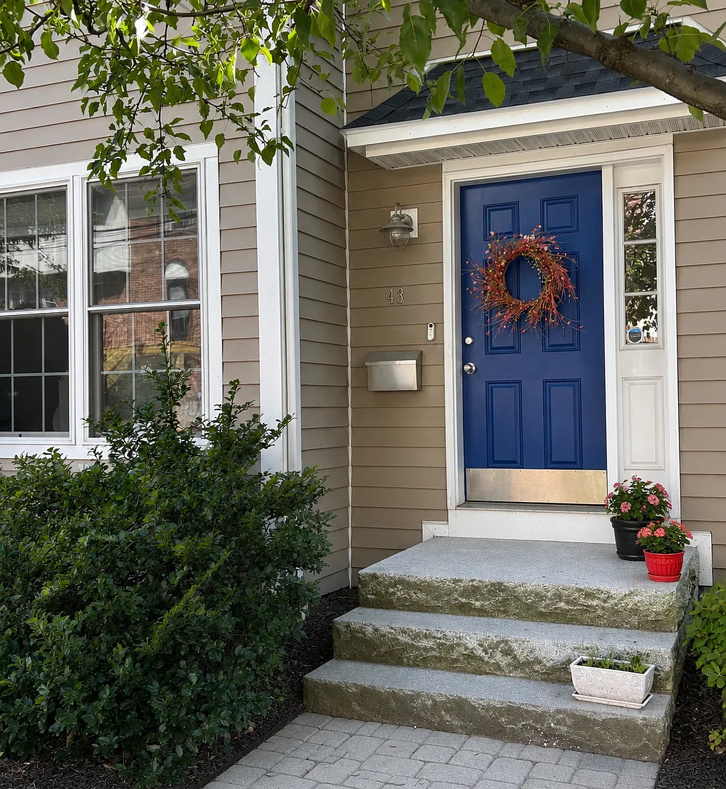 3 bed, 2.5 bath, 1889 sqft, $4,200 — Photo 1