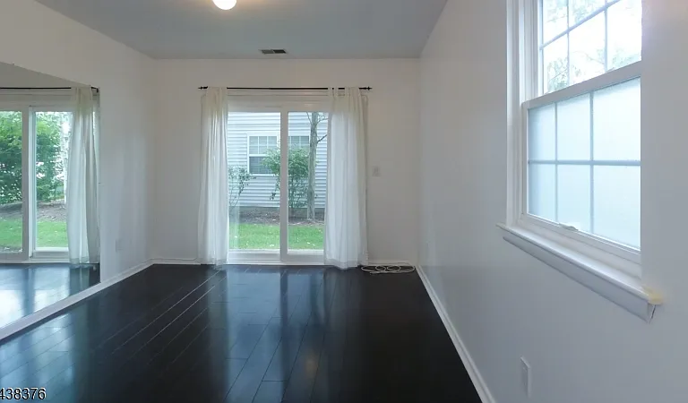 808 Dellwood Ln — Photo 11