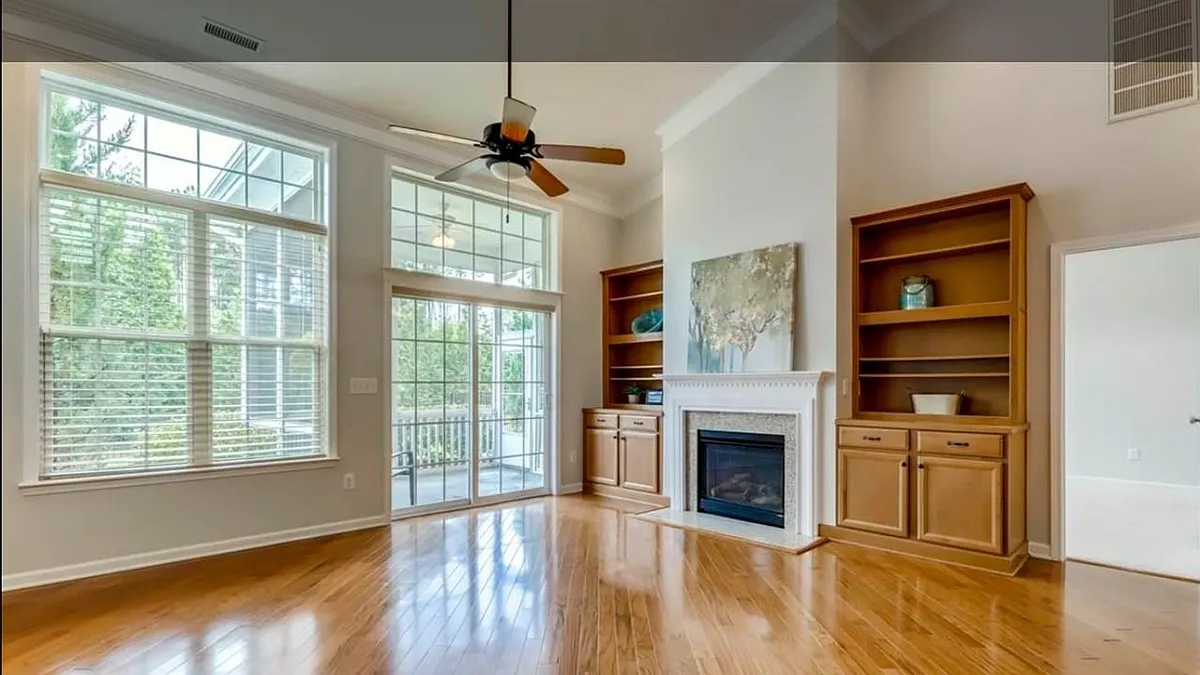 Building Photo - 708 Broward Ln