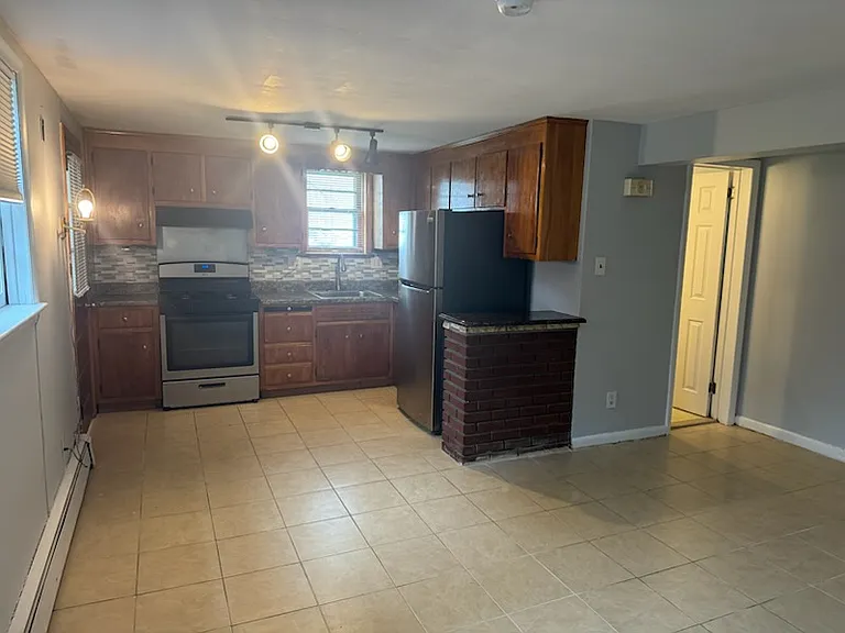 175 Delafield Ave — Photo 7