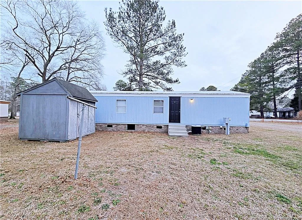 826 Rembrandt Rd — Photo 2