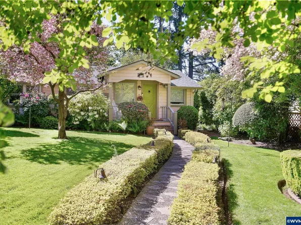1755 John St S, Salem, OR 97302