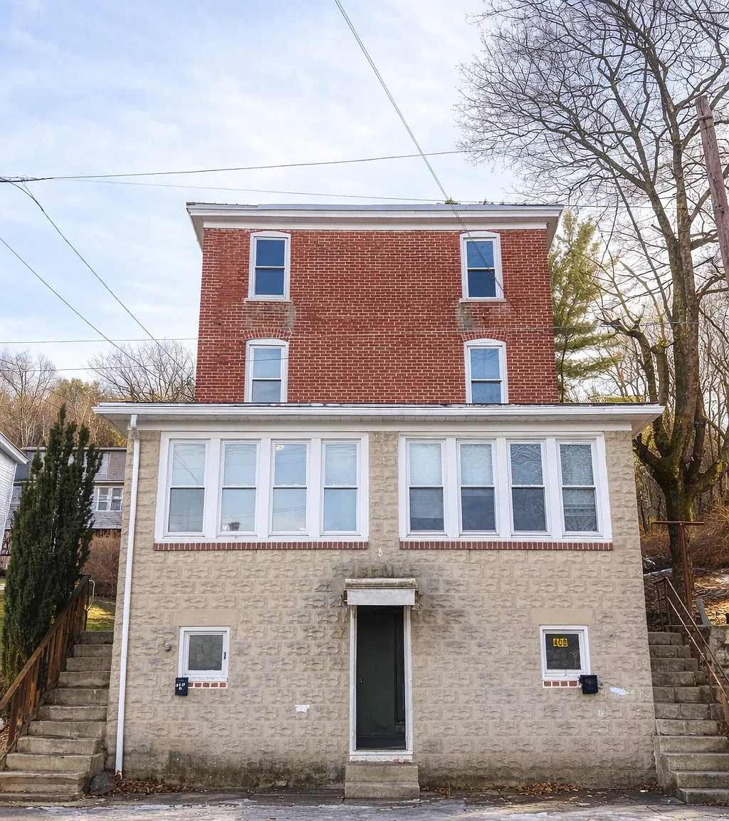 3 bed, 1.5 bath, 2000 sqft, $1,200 — Photo 2