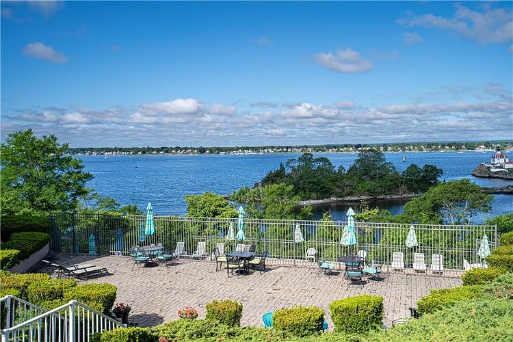 1st image of 29 Bullocks Point Ave #3/5A