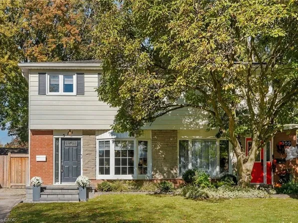 311 Montego Rd, Mississauga, ON L5B 1C6