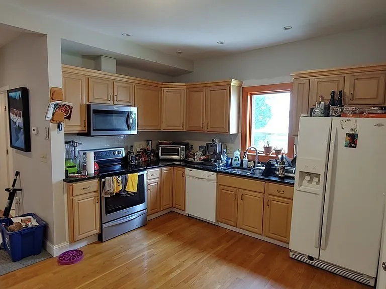 33 Eastburn St #1 — Photo 1