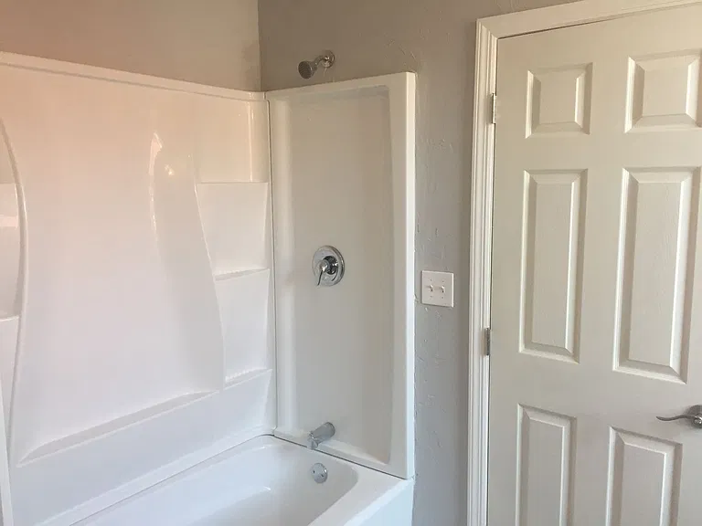 1021 E Carson St — Photo 31
